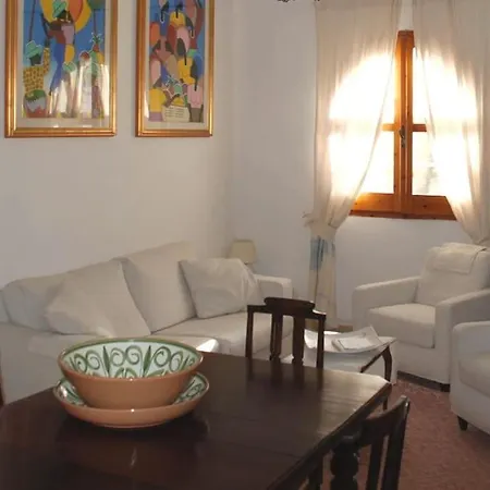 Indipendente • Piscina Privata E 3min